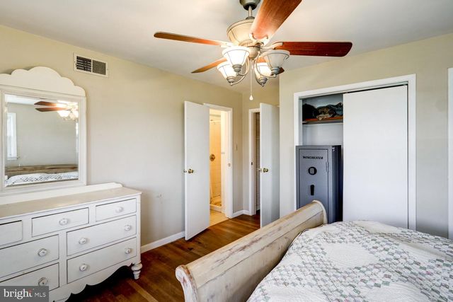 640 MEADOW DR, Honey Brook, PA 19344