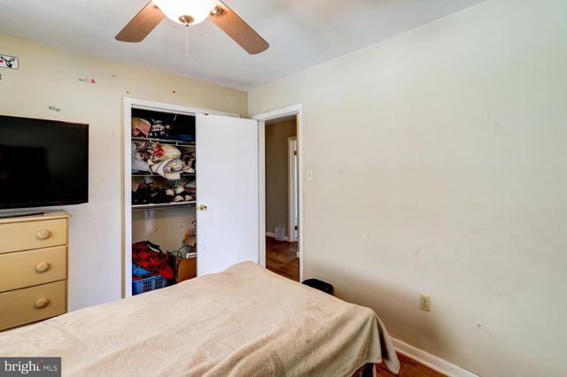 640 MEADOW DR, Honey Brook, PA 19344