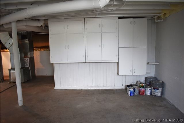 1014 E 10th Street, Jeffersonville, IN 47130