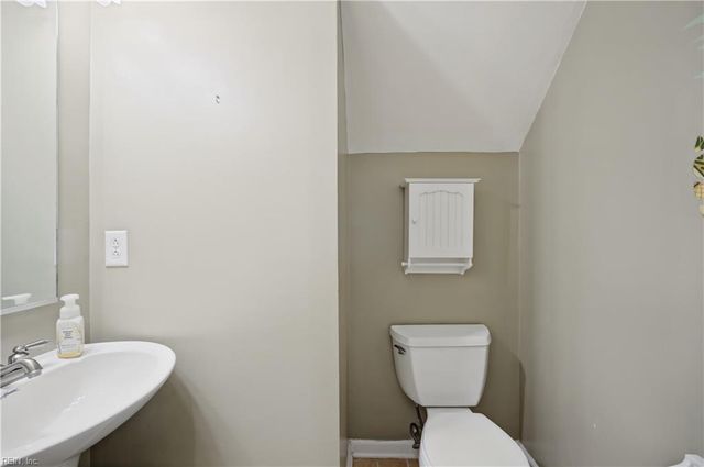 2851 Crossings DR, Chesapeake, VA 23321