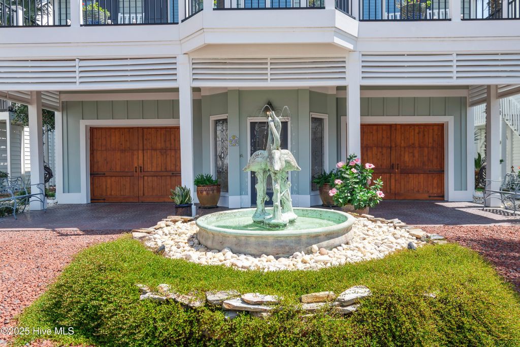 Image 3 of property listing at 50 Scotland Street, Ocean Isle Beach, NC 28469