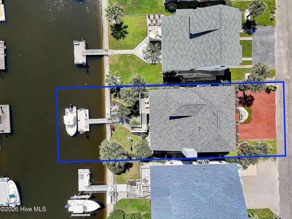 Image 75 of property listing at 50 Scotland Street, Ocean Isle Beach, NC 28469