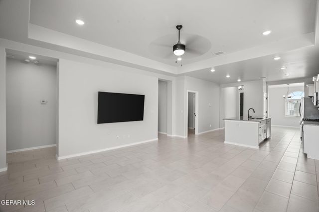 393 COLEFORD Lane, El Paso, TX 79928