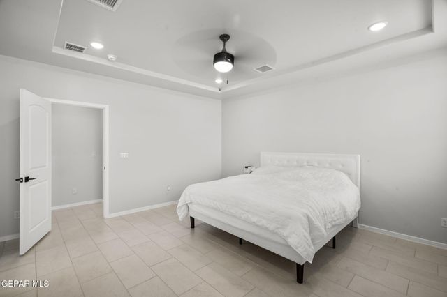 393 COLEFORD Lane, El Paso, TX 79928