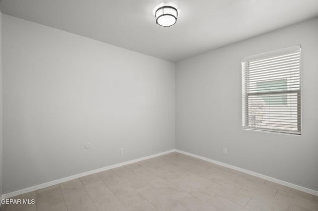 393 COLEFORD Lane, El Paso, TX 79928