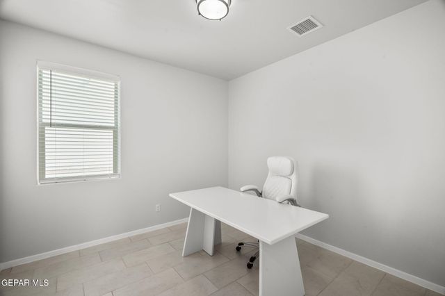 393 COLEFORD Lane, El Paso, TX 79928