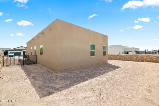 393 COLEFORD Lane, El Paso, TX 79928