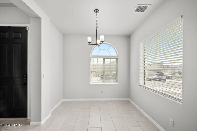 393 COLEFORD Lane, El Paso, TX 79928