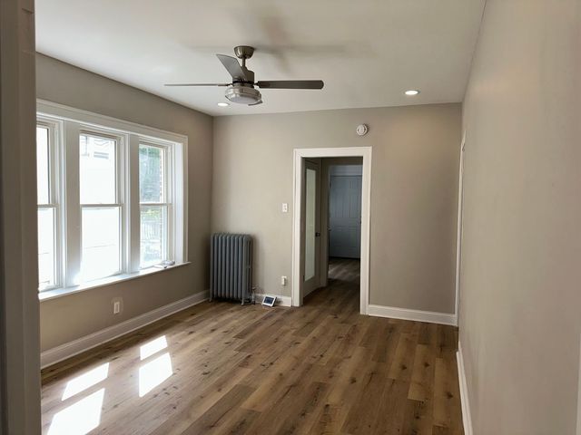 11320 S Edbrooke Avenue 2, Chicago, IL 60628