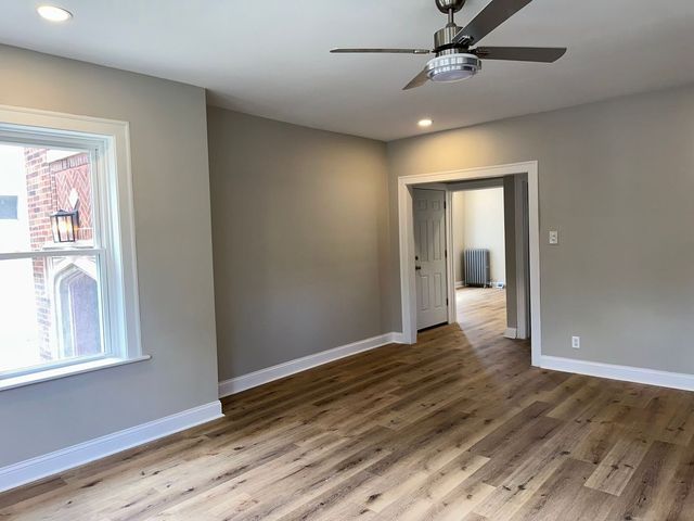 11320 S Edbrooke Avenue 2, Chicago, IL 60628