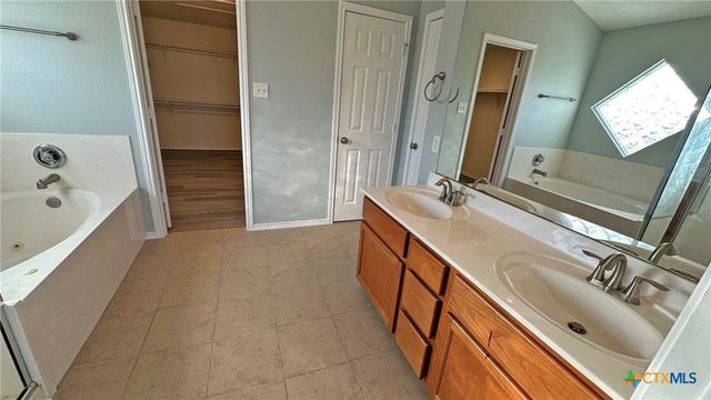 5203 Willamette Lane, Killeen, TX 76549