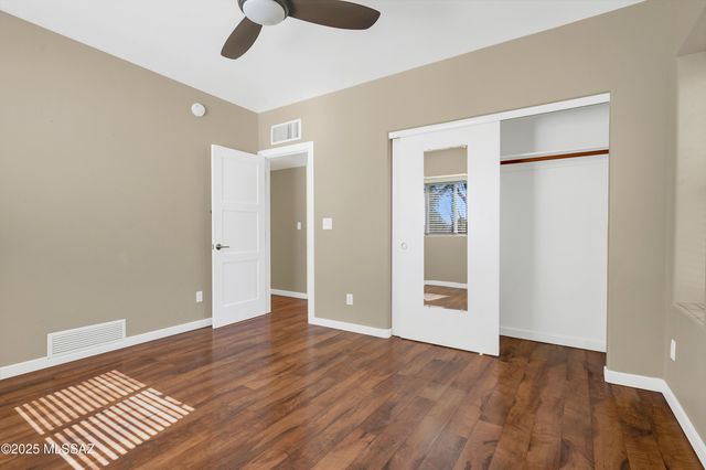 1621 E Placita Pluma, Tucson, AZ 85718