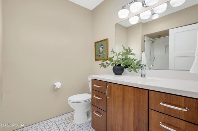 1621 E Placita Pluma, Tucson, AZ 85718