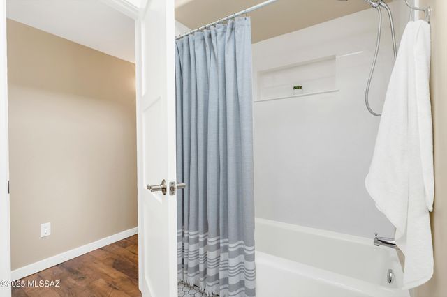 1621 E Placita Pluma, Tucson, AZ 85718