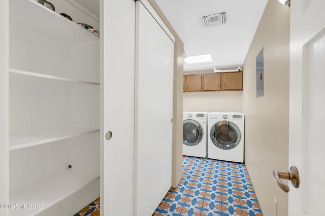 1621 E Placita Pluma, Tucson, AZ 85718