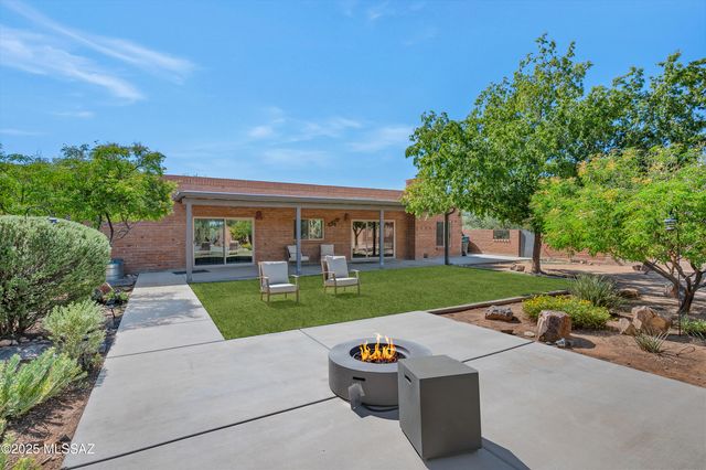 1621 E Placita Pluma, Tucson, AZ 85718