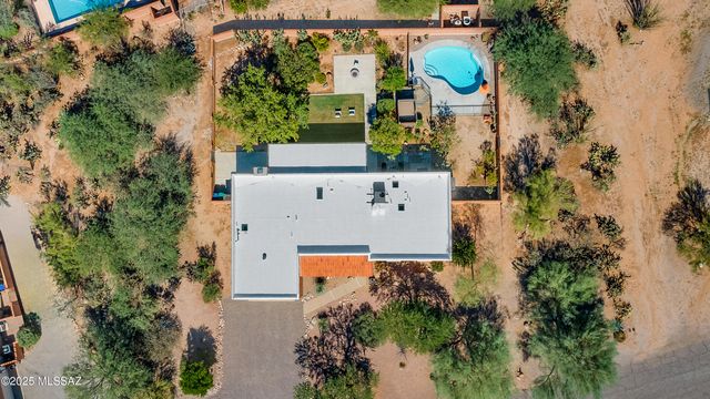 1621 E Placita Pluma, Tucson, AZ 85718
