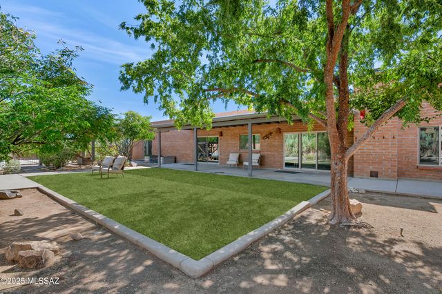 1621 E Placita Pluma, Tucson, AZ 85718