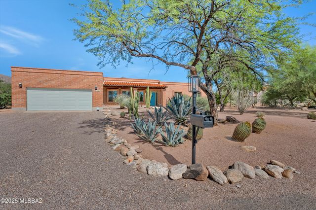 1621 E Placita Pluma, Tucson, AZ 85718