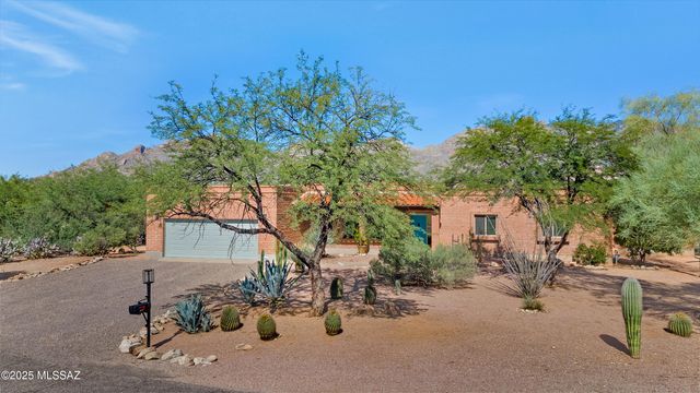 1621 E Placita Pluma, Tucson, AZ 85718