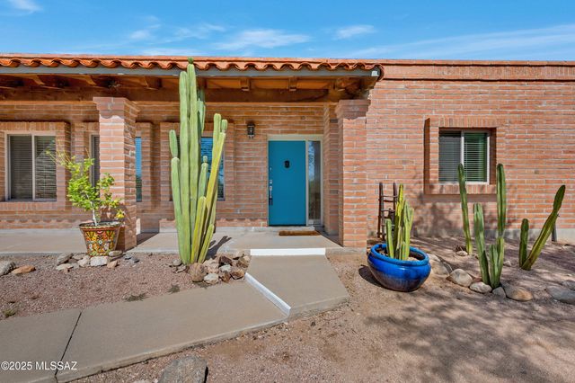 1621 E Placita Pluma, Tucson, AZ 85718