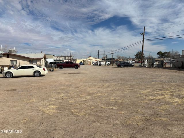 7308-7310 S Alameda Drive, El Paso, TX 79915