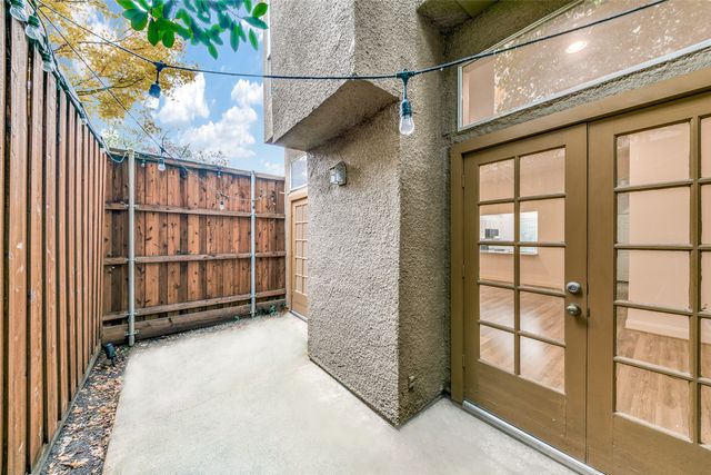 4025 Holland Avenue 120, Dallas, TX 75219