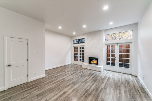 4025 Holland Avenue 120, Dallas, TX 75219