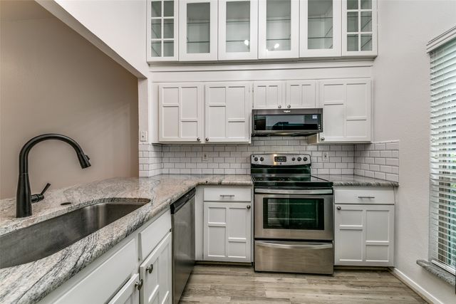 4025 Holland Avenue 120, Dallas, TX 75219