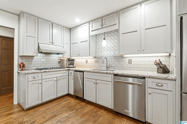 2658 DOLLY BROOK LANE, Vestavia Hills, AL 35243