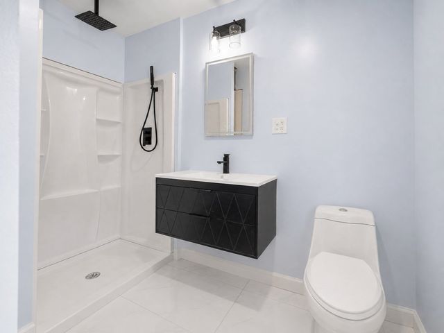 37 Slade St, Swansea, MA 02777