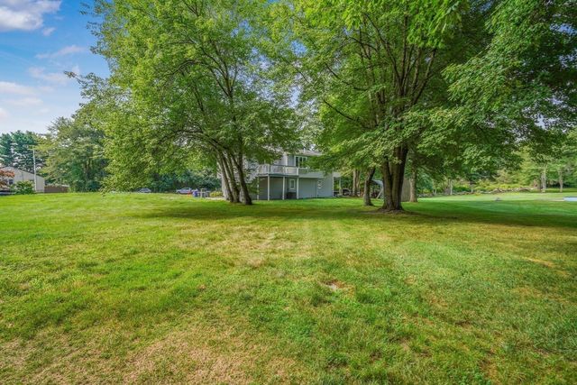 37 Slade St, Swansea, MA 02777