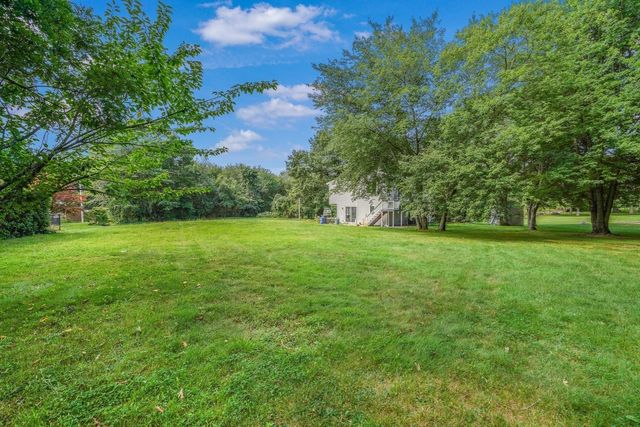 37 Slade St, Swansea, MA 02777