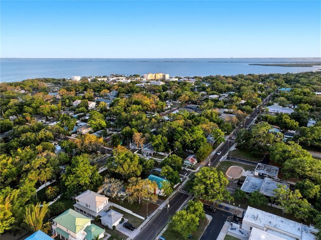 526 5TH AVENUE N, Safety Harbor, FL 34695