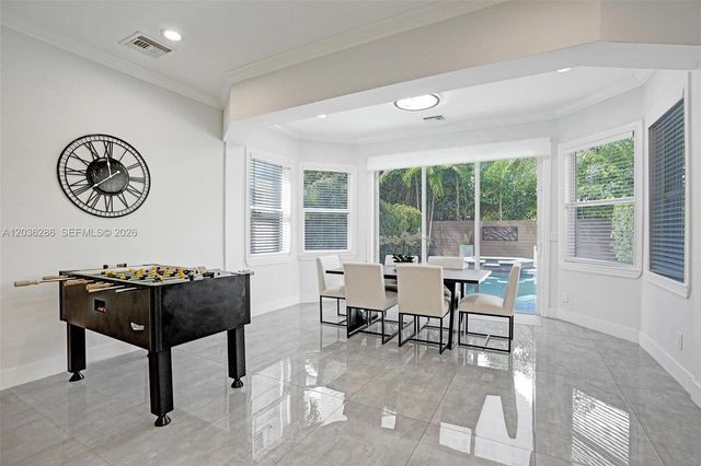 453 SW 5th Ave, Fort Lauderdale, FL 33315