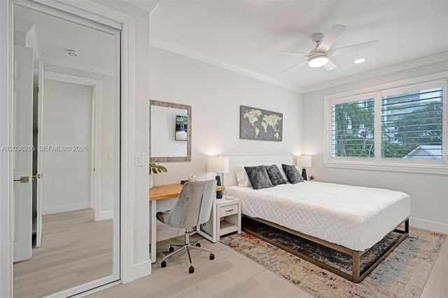 453 SW 5th Ave, Fort Lauderdale, FL 33315