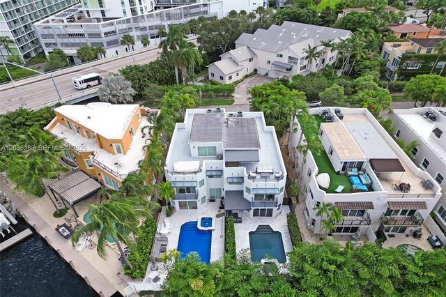 453 SW 5th Ave, Fort Lauderdale, FL 33315