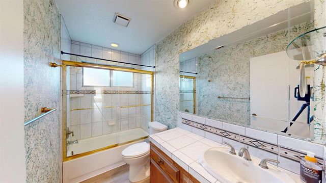 1142 Mammoth Dr, Manteca, CA 95337