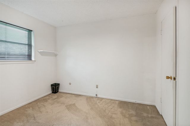 4700 Creekside Drive, Arlington, TX 76013