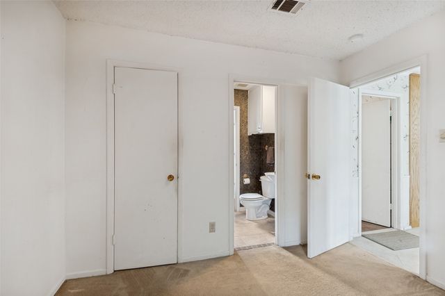 4700 Creekside Drive, Arlington, TX 76013