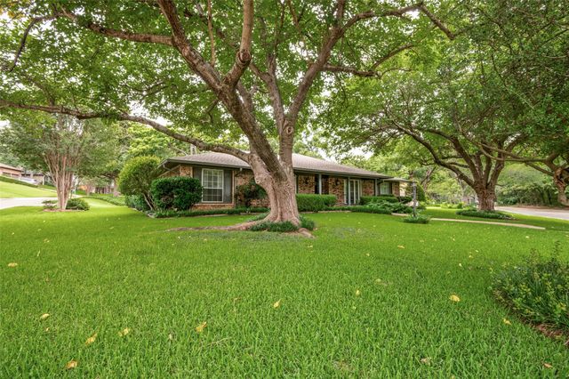 4700 Creekside Drive, Arlington, TX 76013