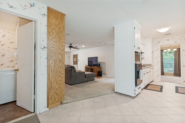 4700 Creekside Drive, Arlington, TX 76013