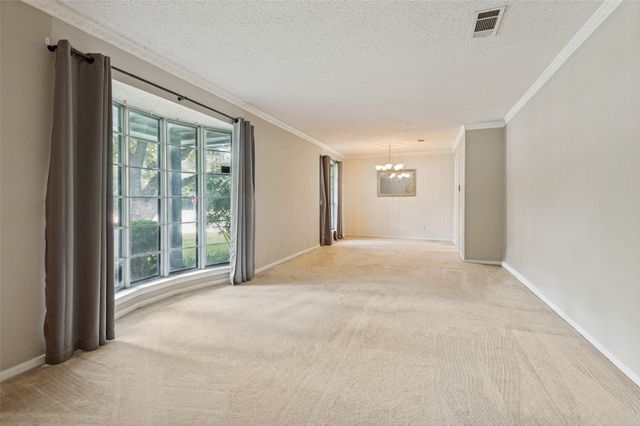 4700 Creekside Drive, Arlington, TX 76013