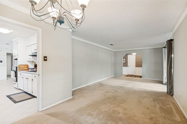 4700 Creekside Drive, Arlington, TX 76013