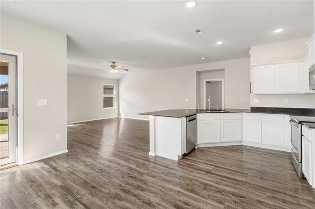 1721 Hermitage Drive, Centerton, AR 72719