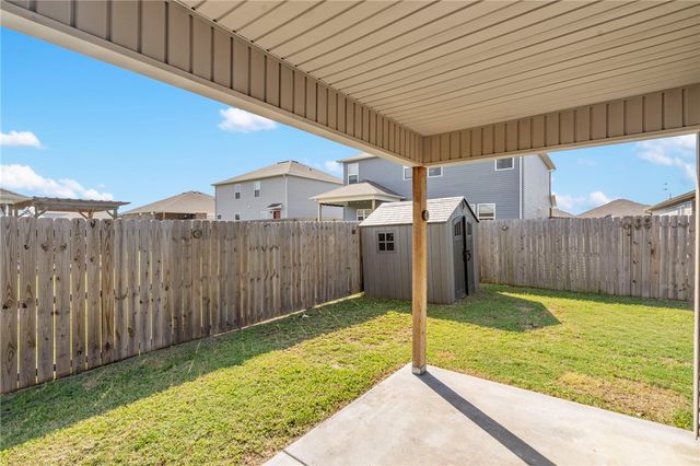 1721 Hermitage Drive, Centerton, AR 72719