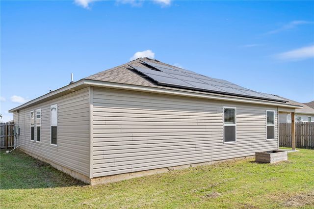 1721 Hermitage Drive, Centerton, AR 72719