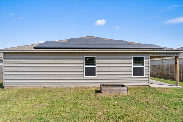 1721 Hermitage Drive, Centerton, AR 72719