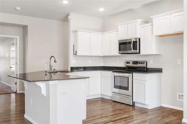 1721 Hermitage Drive, Centerton, AR 72719