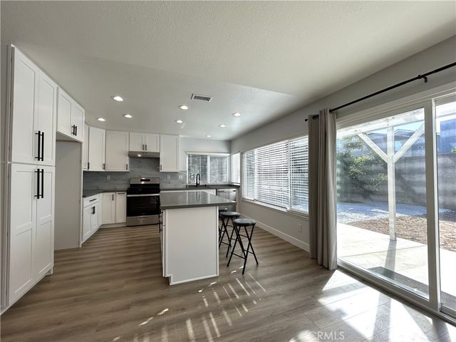 3475 Fuchsia, Costa Mesa, CA 92626